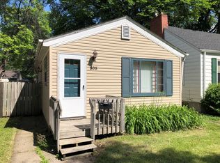 805 S 9th St, Grand Forks, ND 58201
