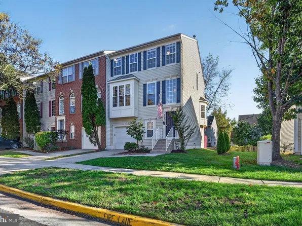 43449 Laidlow St, Chantilly, VA 20152