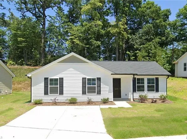 3173 Misty Ridge Dr, Winston Salem, NC 27107