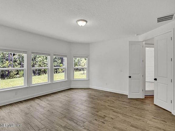 4th image of 67 Cape Grace Ct