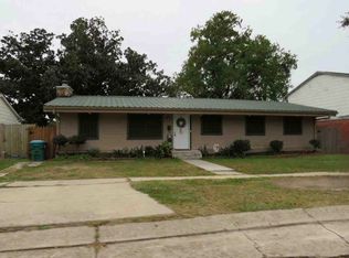505 Johns Hopkins Dr, Kenner, LA 70065