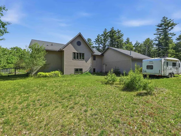 W6140 County Road H Rd, Wild Rose, WI 54984