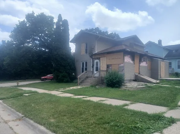 402 Ravine St, Janesville, WI 53548
