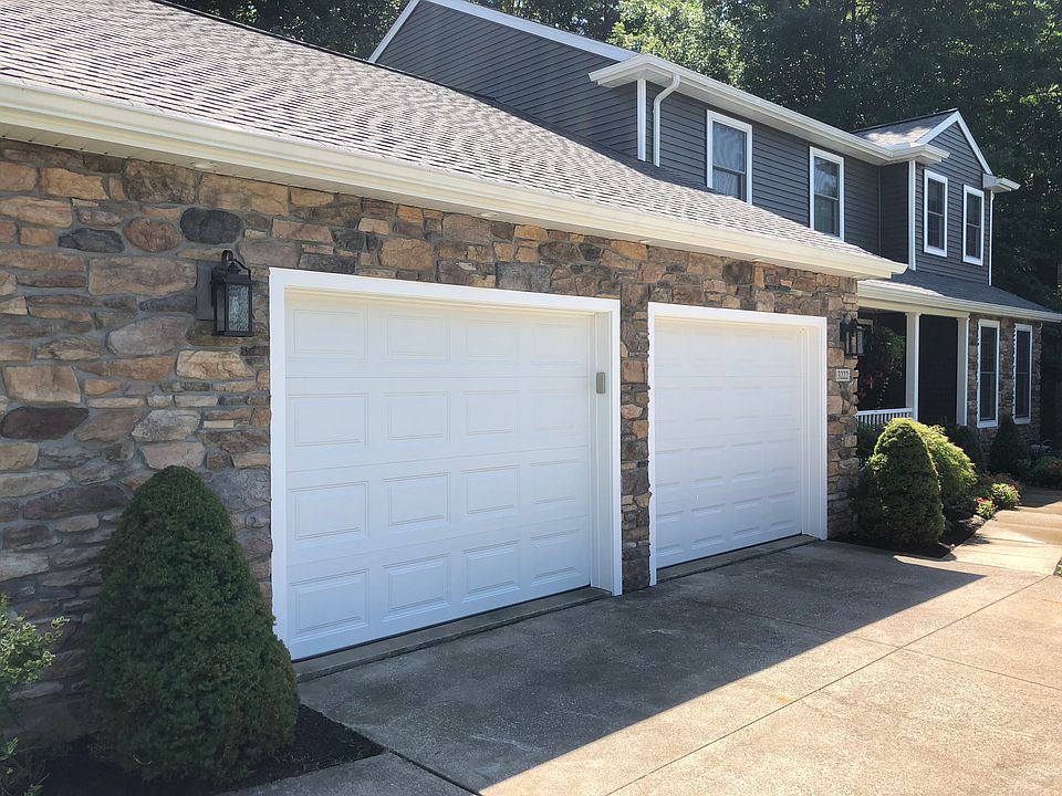 1st image of 3222 White Oak Cir