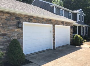 3222 White Oak Cir, Erie, PA 16506
