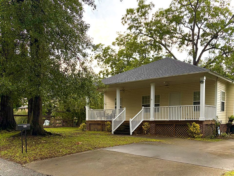 1st image of 838 Augusta St