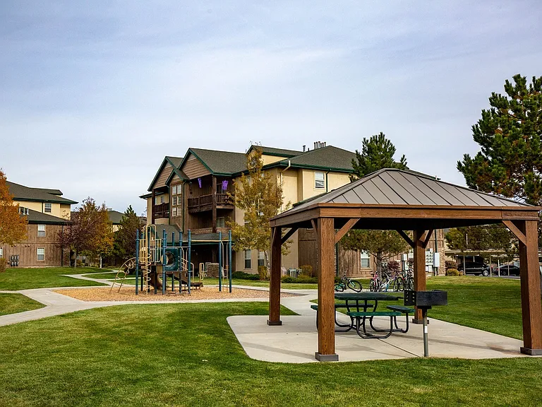 Sunset Ridge — Photo 11