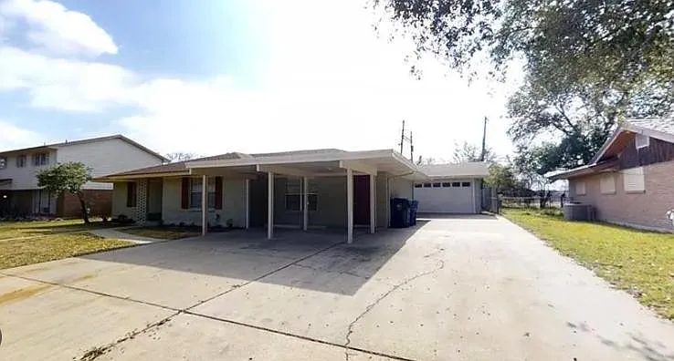 11005 Timbergrove Ln