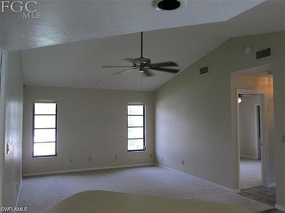 2nd image of 1209 SE 21st Ter