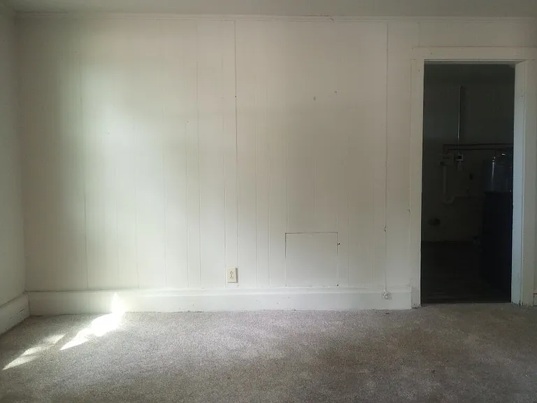 103 N Bell St #A — Photo 6