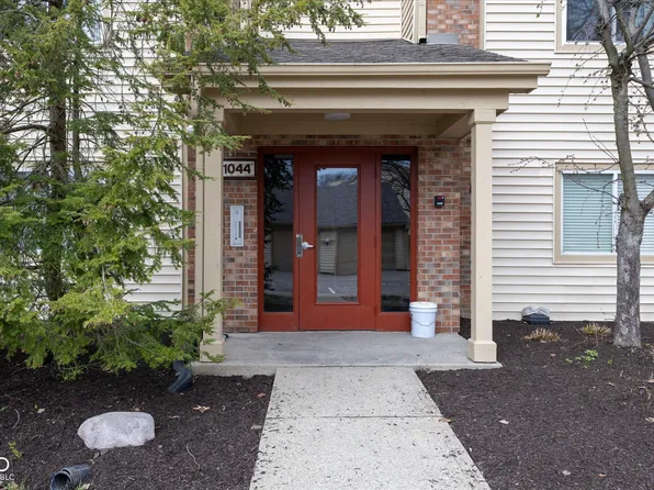 1044 Timber Creek Dr Unit 4, Carmel, IN 46032