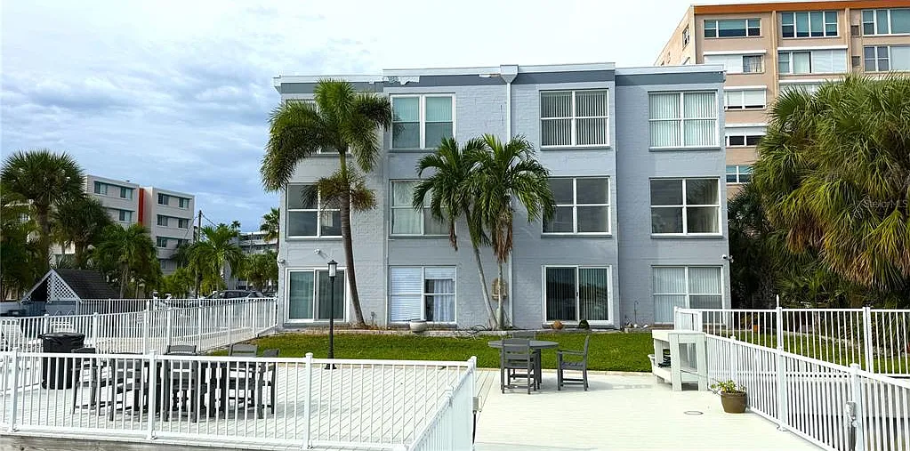 1 bed, 1.0 bath, 600 sqft, $1,700 — Photo 1