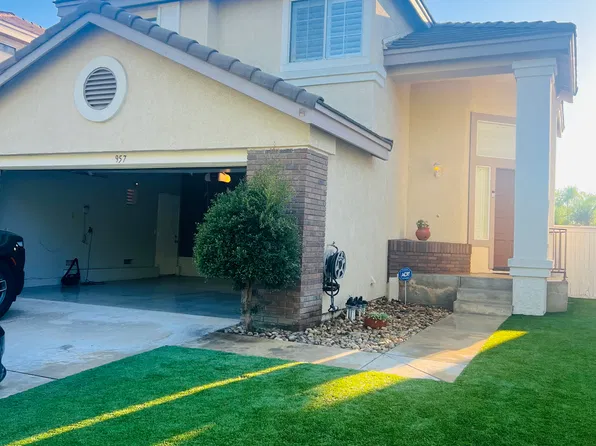 957 S Natalie Ln, Anaheim, CA 92808