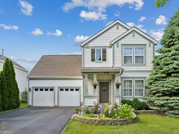 376 W Fielding Ln, Round Lake, IL 60073