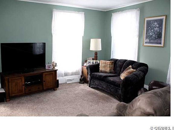 4th image of 80 W Albion St