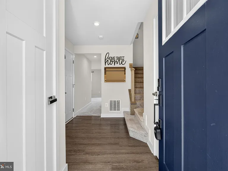 118 Fletcher Cir — Photo 2