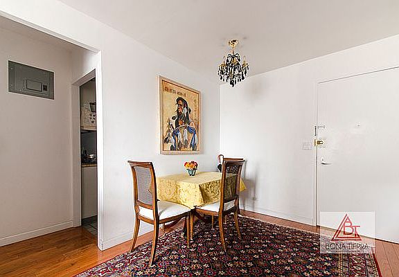 4th image of 220 E 65th St APT 17N