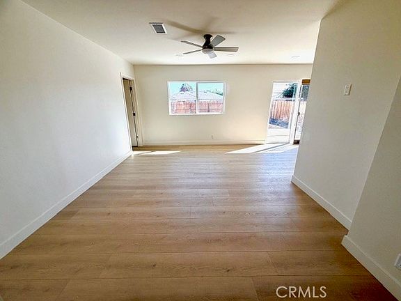 5th image of 20754 Vose St