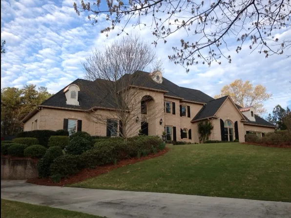 5212 Queensferry Ln, Birmingham, AL 35242