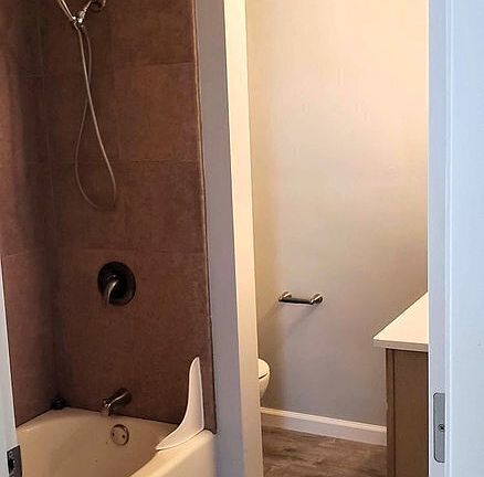 3rd image of 238 San Lorenzo Blvd #5