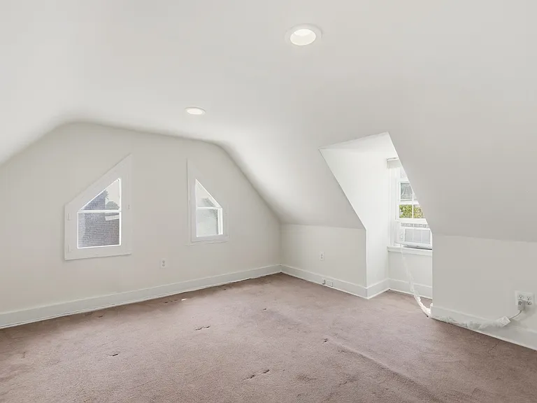 3rd Floor bedroom
