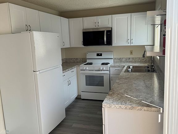 4th image of 1247 W 8th Ave APT 6