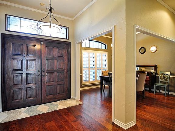 2nd image of 6719 Summer Meadow Ln