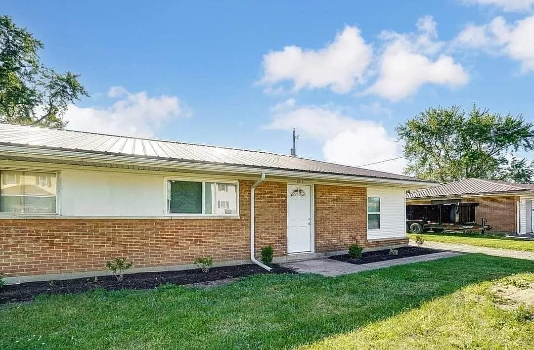 3 bed, $1,195 — Photo 1