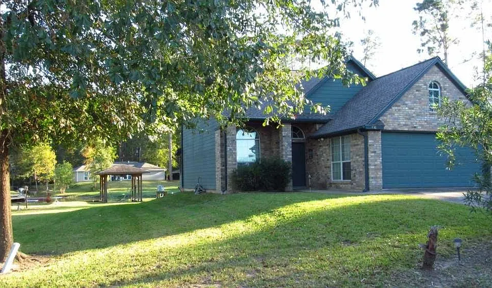 70 Lakeside