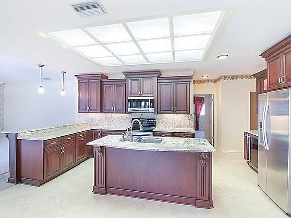 4th image of 14125 Riverstone Dr