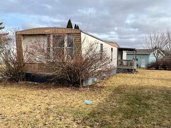 3rd image of 134 Joyce Dr