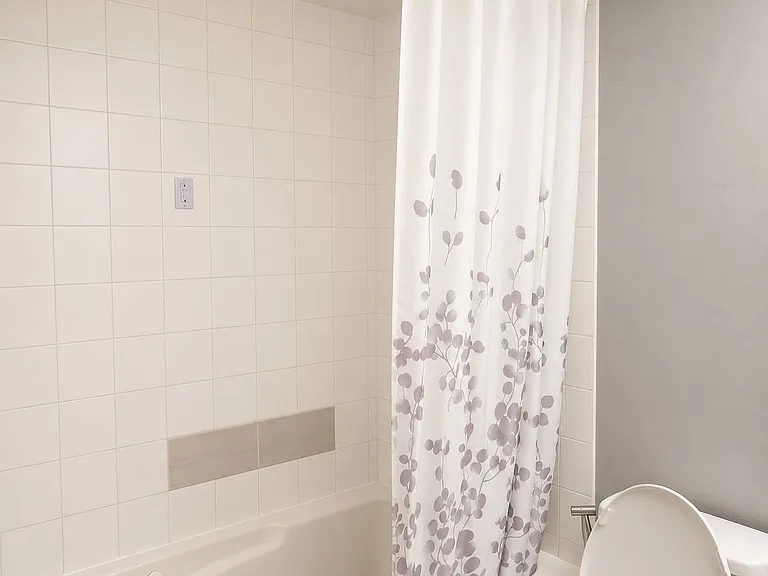 1470 Midland Ave #811 — Photo 6