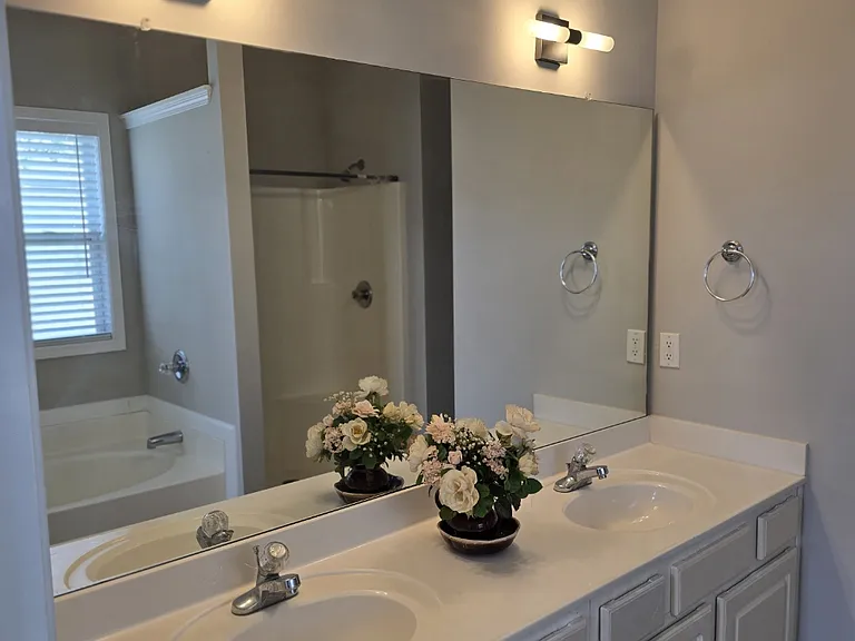 1901 Durwood Ln — Photo 22