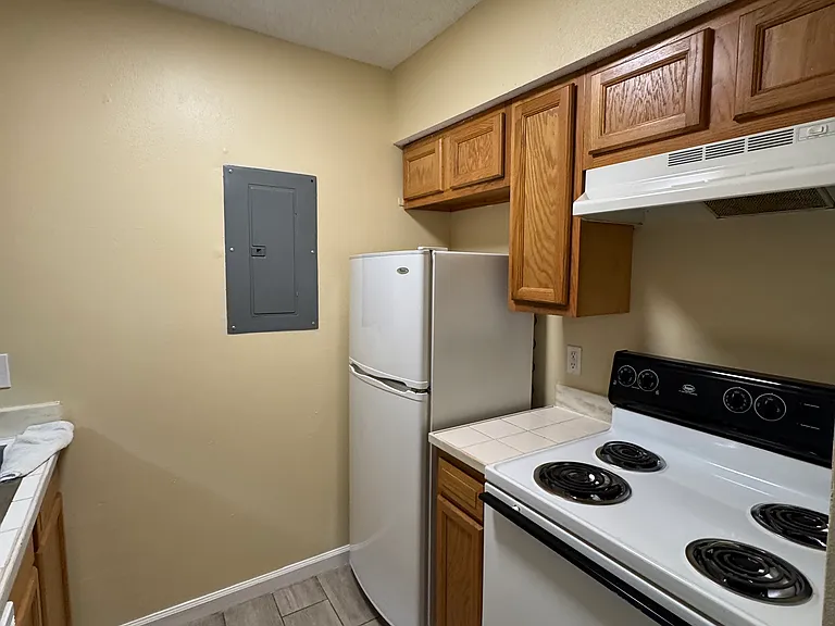 4101 Hessmer Ave #102 — Photo 7