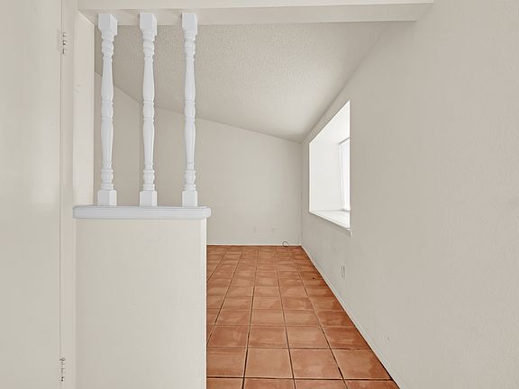 4th image of 2025 Payne Ct