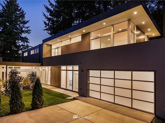 2nd image of 10821 NE 108th Lane