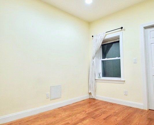 4th image of 160 W 141st St APT 4C