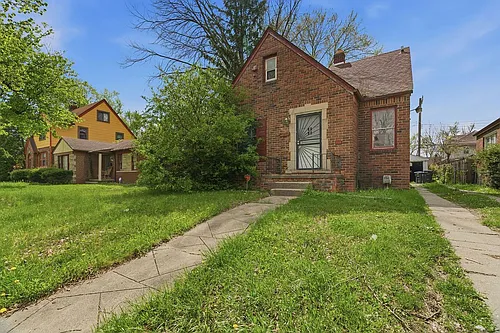 16717 Trinity St Photo 1