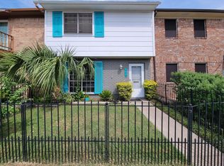 404 1st St, Galveston, TX 77550