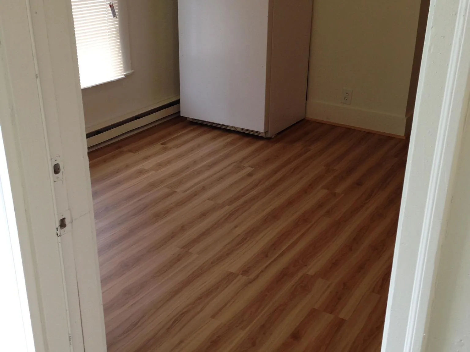 3 bed, 1200 sqft, $2,299 — Photo 2