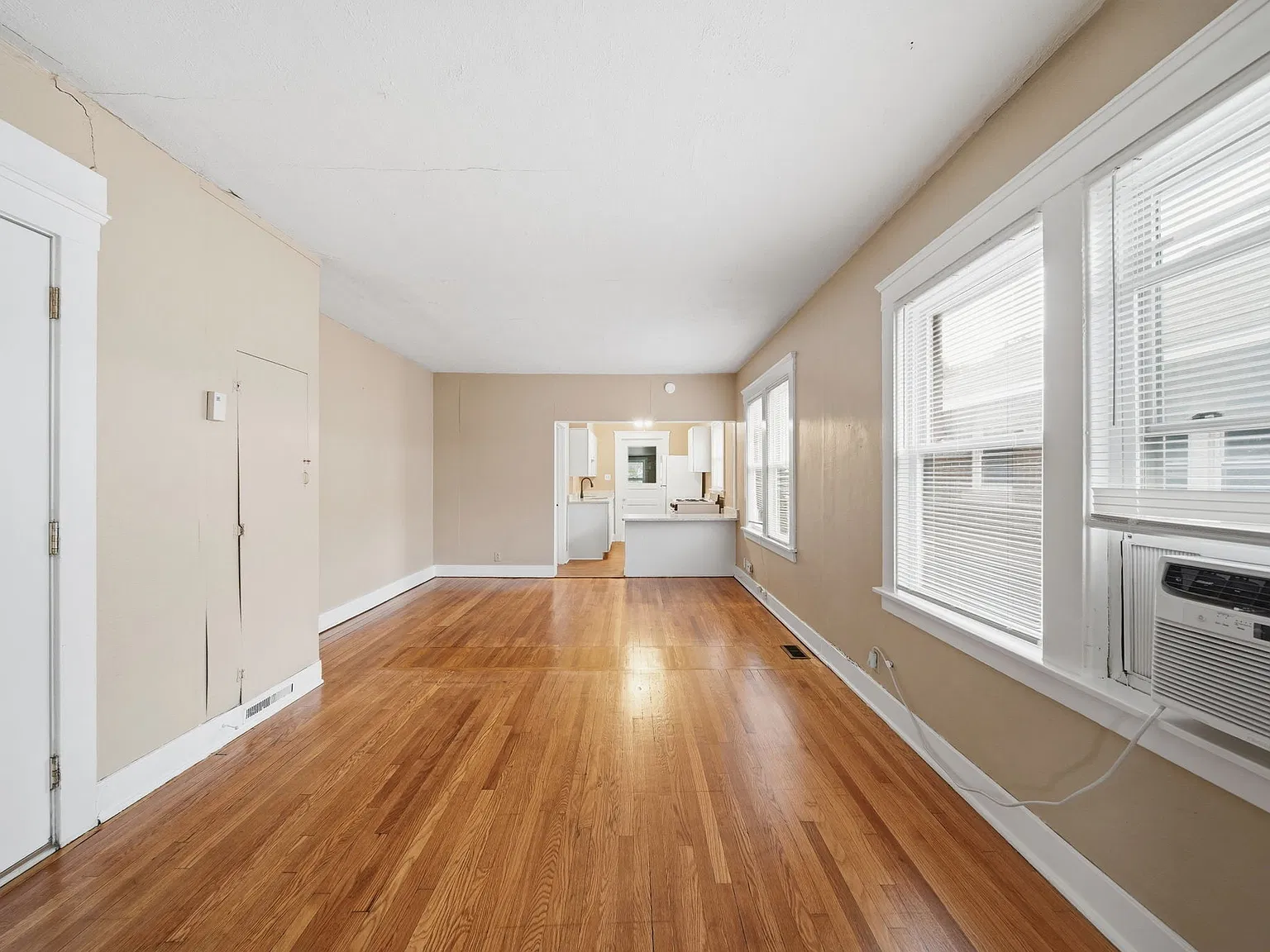 1 bed, 800 sqft, $950 — Photo 3