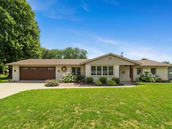 415 Duryea Dr, Auburn, IN 46706