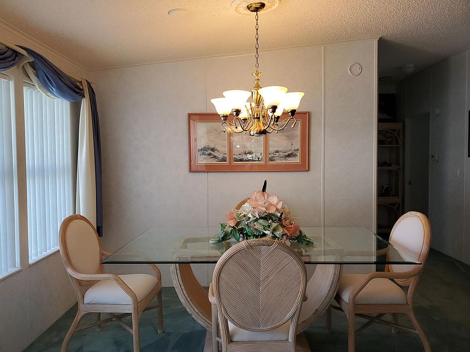 1st image of 216 Kiwi Dr