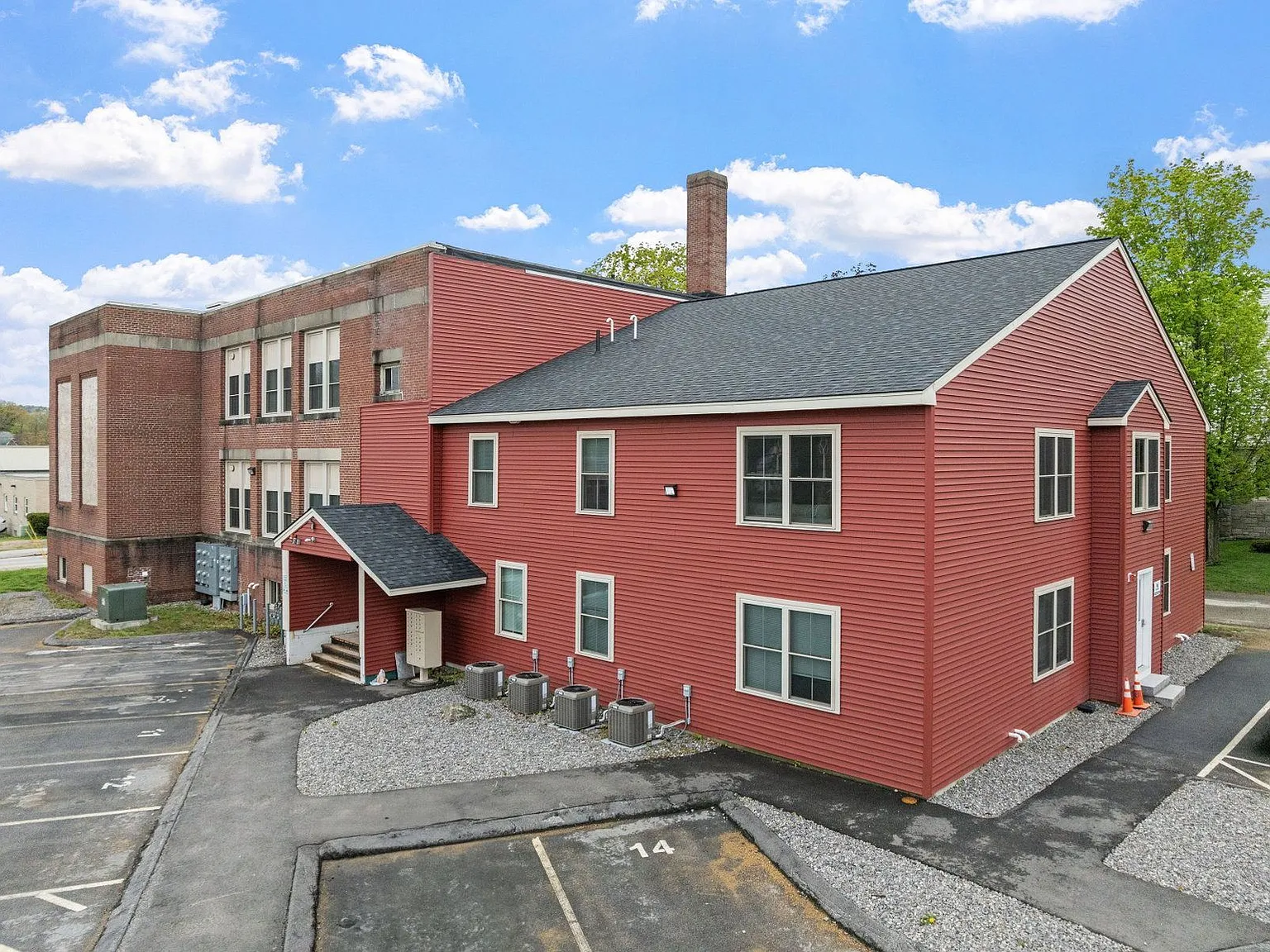 2 bed, 1.0 bath, $1,895 — Photo 1