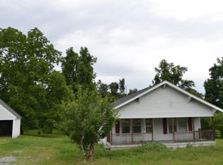 1912 Harris Dr, Greensboro, NC 27406