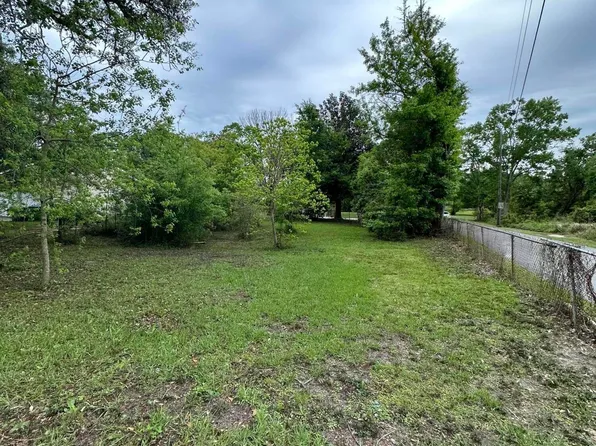 1802 Parsley Ave #13, Pascagoula, MS 39567