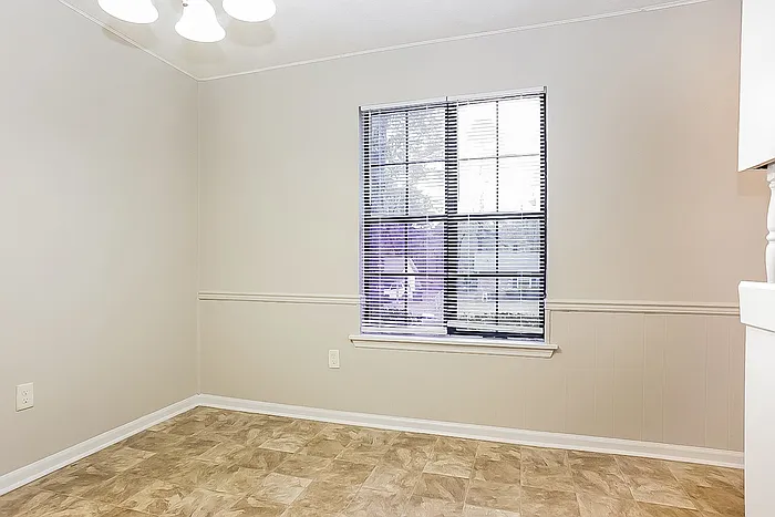 3511 Windermere Dr — Photo 7