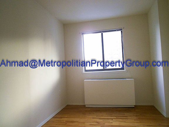 4th image of 310 E 29th St