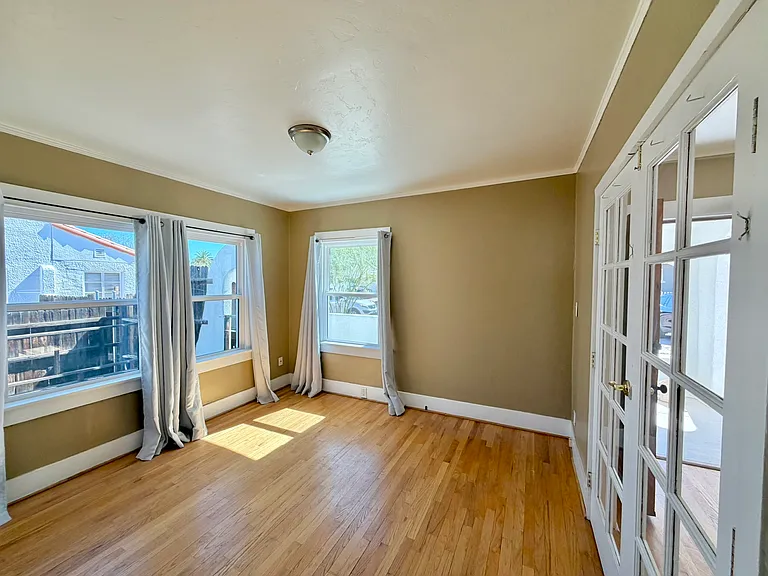 2409 E Mabel St — Photo 9