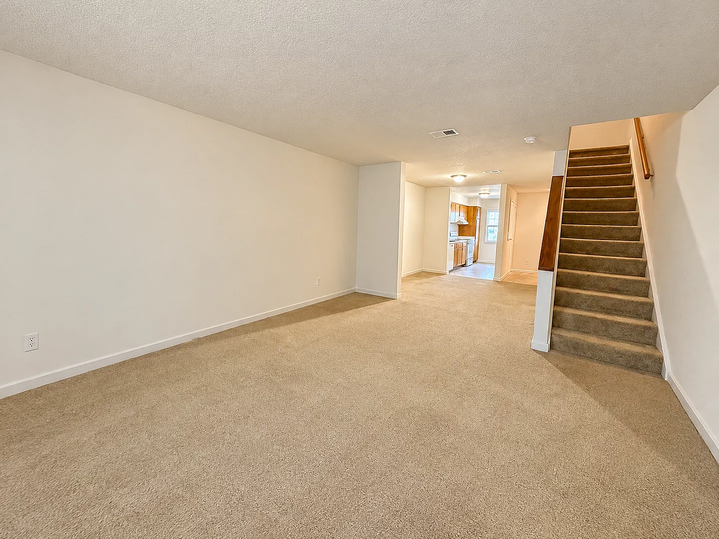 Perfectly sized 2 bedroom 2.5 bath — Photo 4